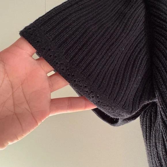 Black Ribbed Knit Top - Picture 3 of 5